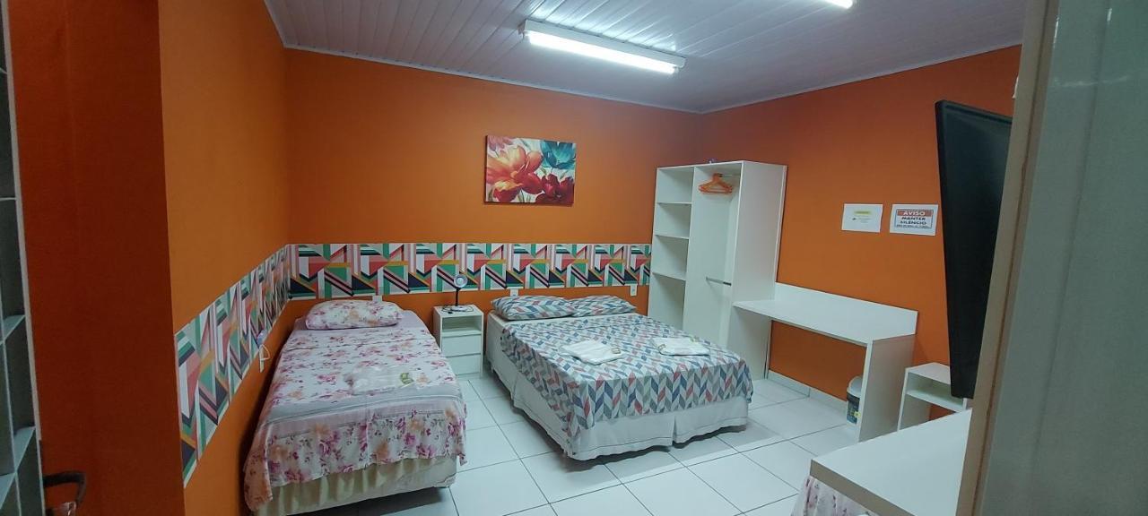 Hotel Colors מנאוס מראה חיצוני תמונה