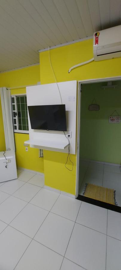 Hotel Colors מנאוס מראה חיצוני תמונה